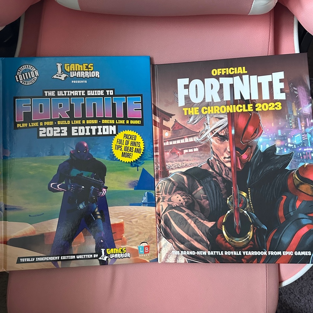 Official fortnite chronicles 2023 & ultimate guide to fortnite 2023 book bundle